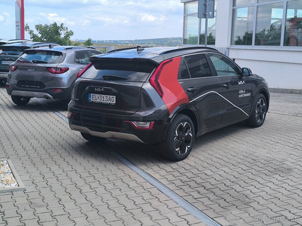 ZNÍŽENÁ CENA Kia Niro EV 150kw/204 PS Platinum MY24 - 4