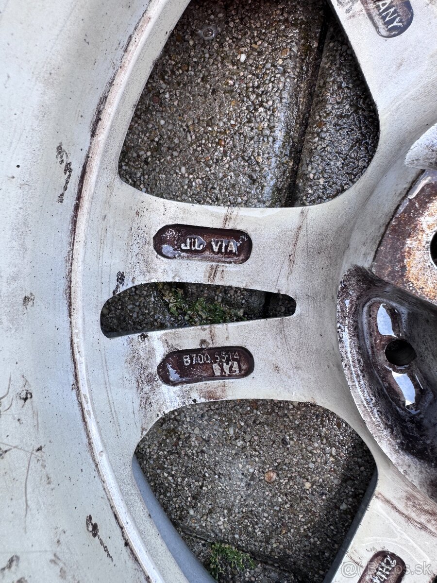 4x100 r14 - 4