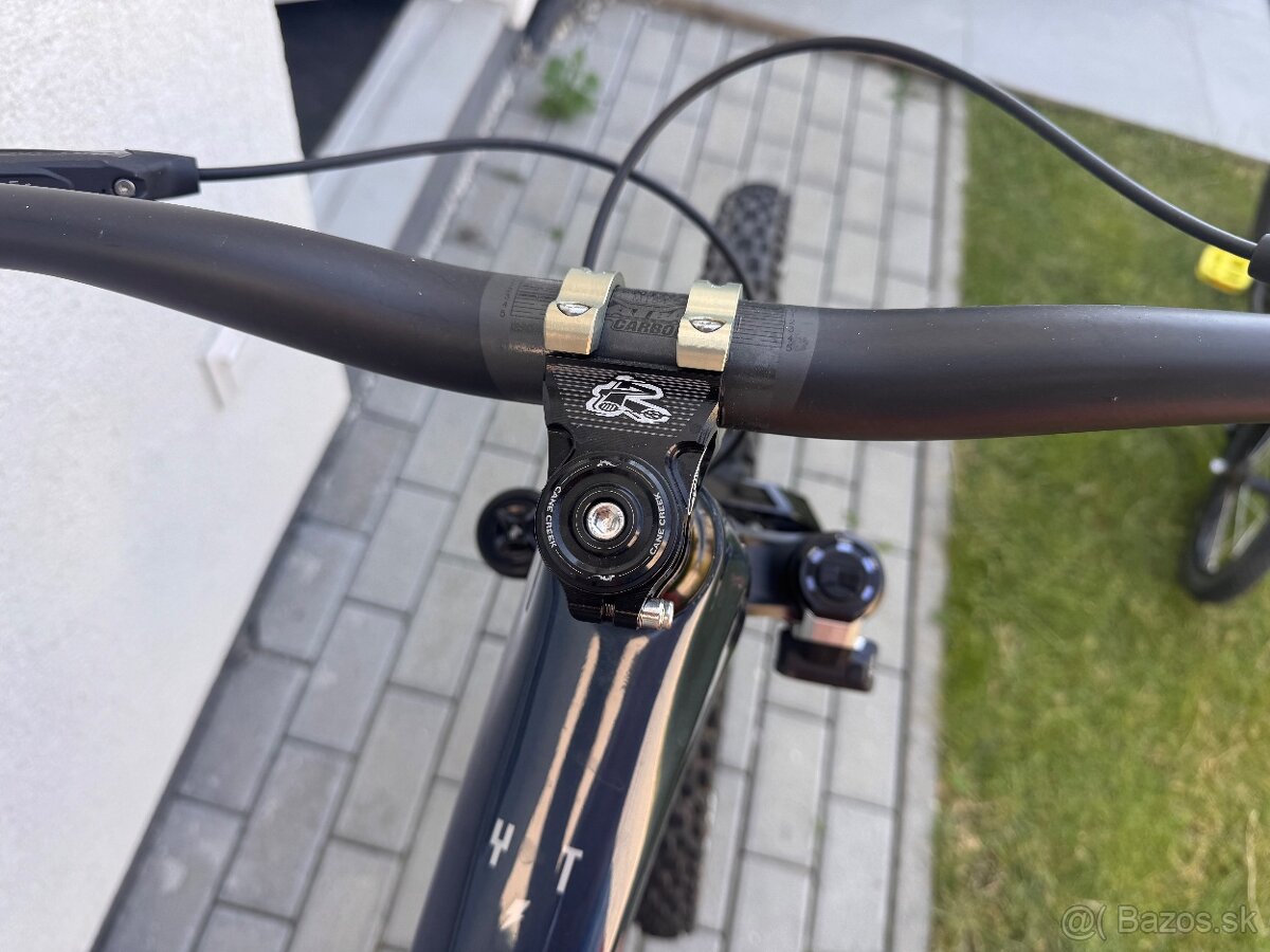 YT Capra AXS - 4