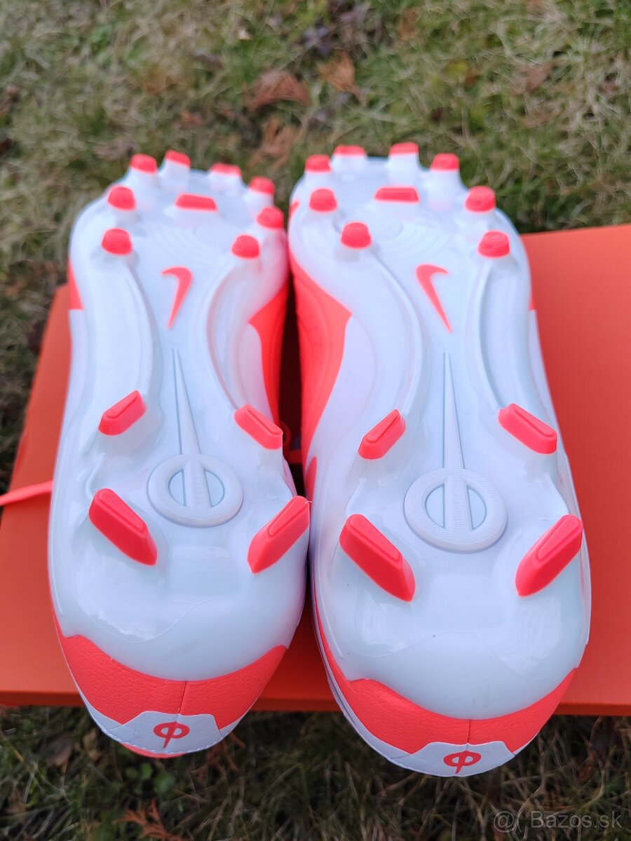 Kopačky Nike - 4