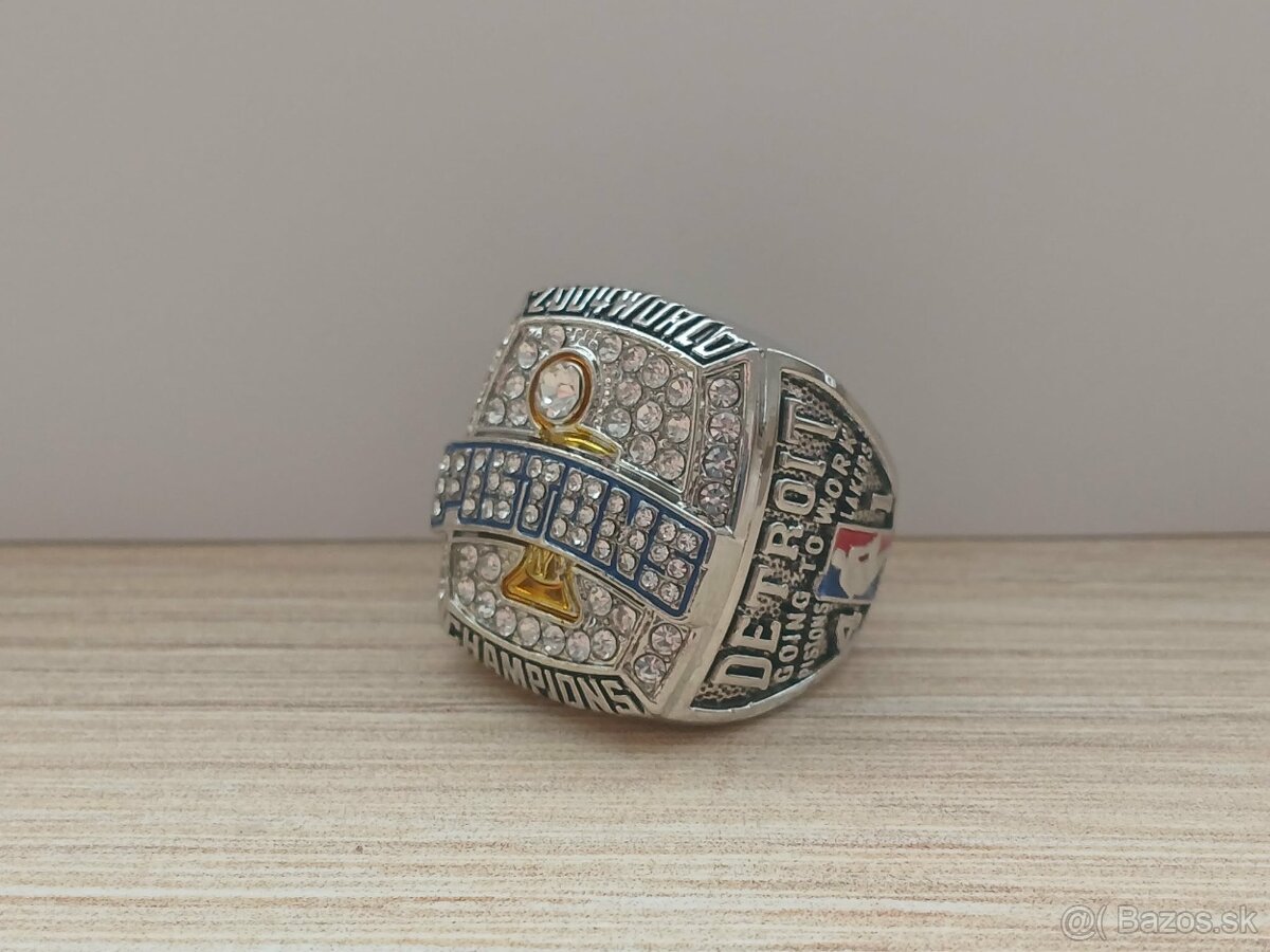 Prstene NBA World Champions - 4