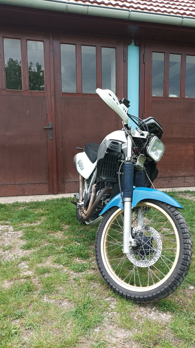 Honda transalp XL600