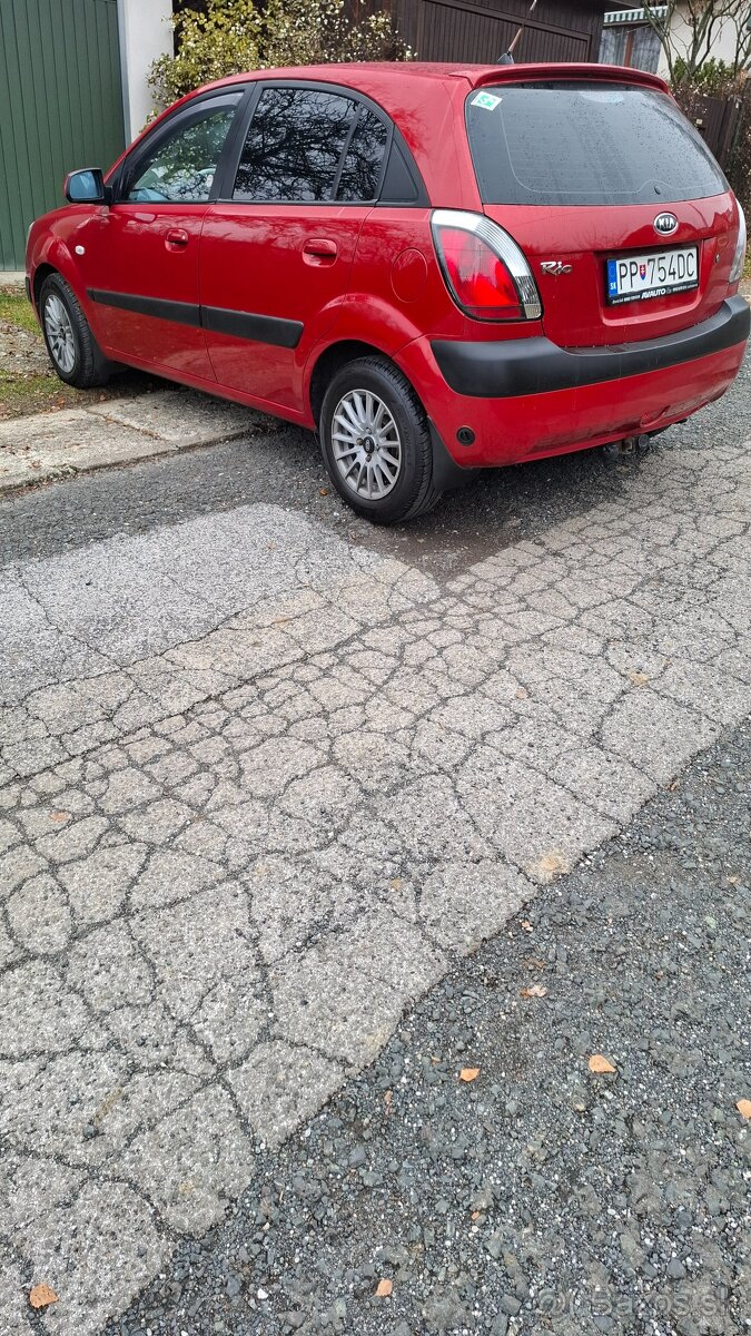 Kia Rio 1.4 71kw rv.2007 - 4