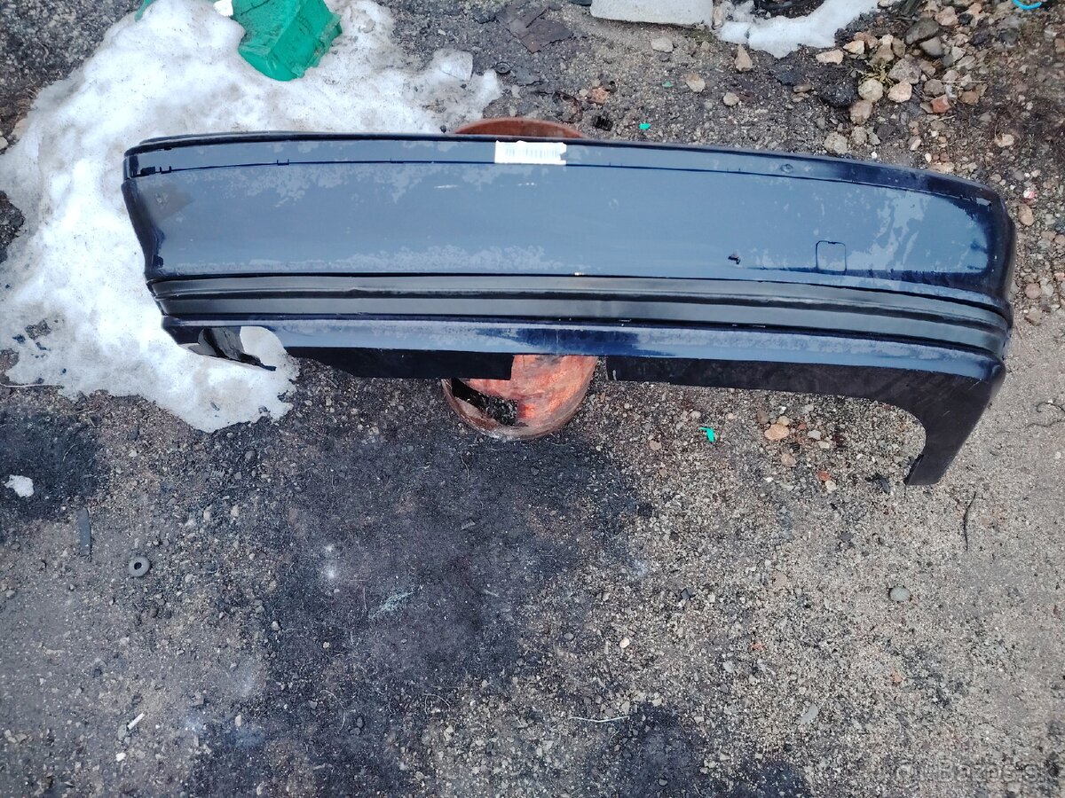 Zadne Nárazníky na uvedené auta : - 4