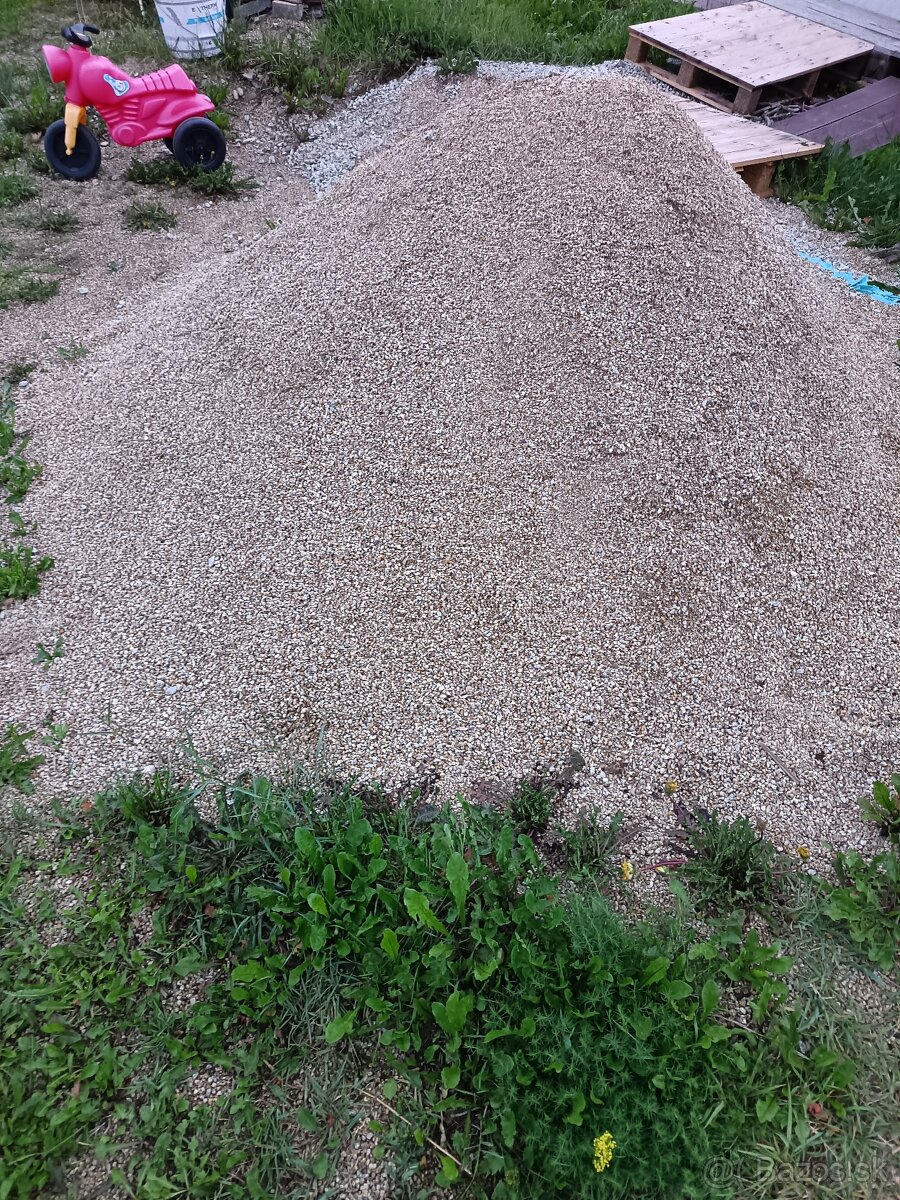 Predám kamenivo pod za kovu dlažbu....... - 4