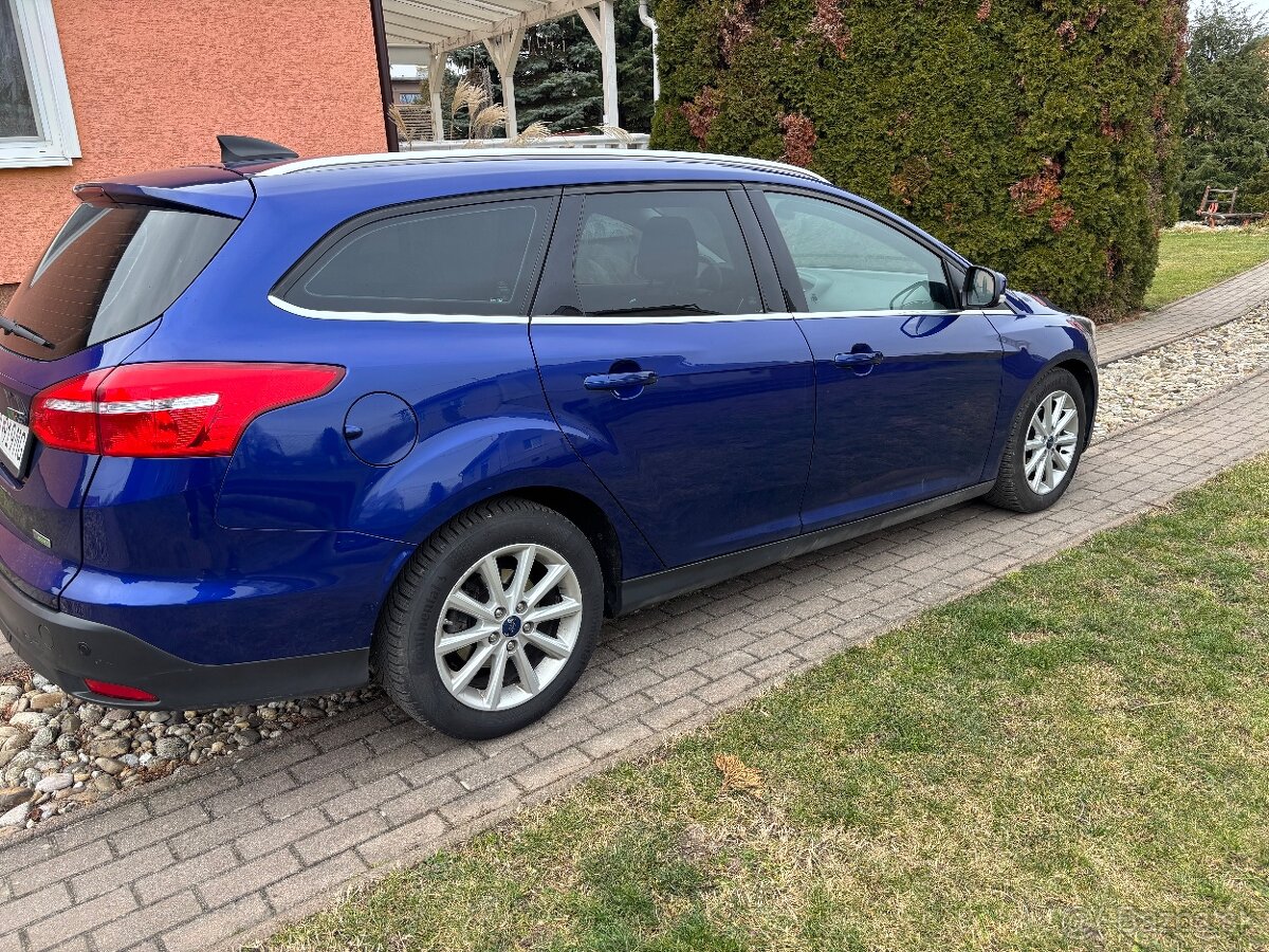 Predám FORD FOCUS 1,0 EcoBoost - 4