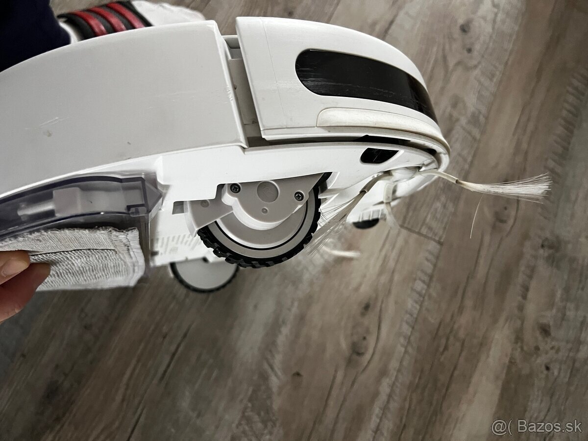 Xiaomi Mi Robot Vacuum-Mop Essential - 4