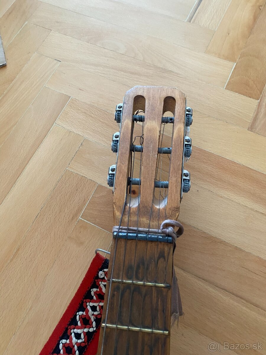 Klasická akustická gitara - 4