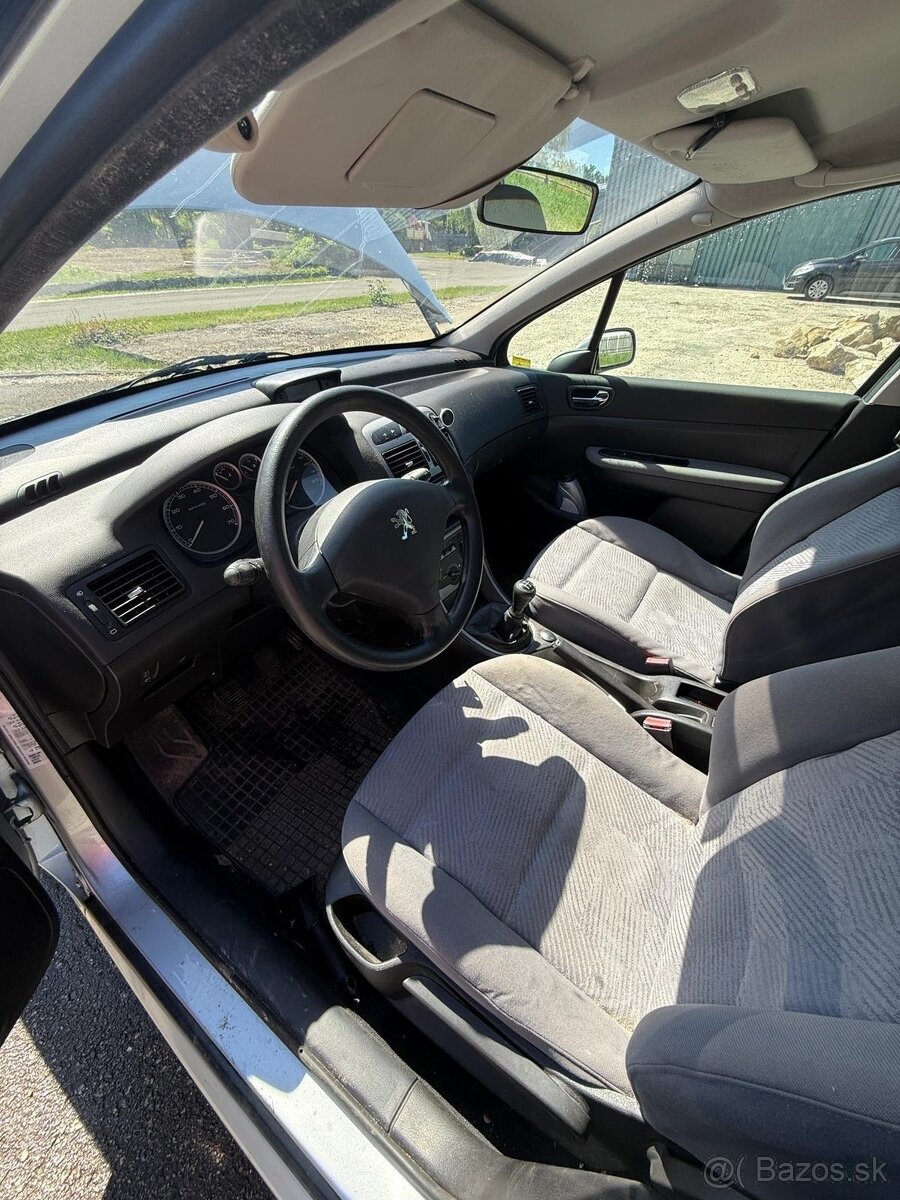 Peugeot 307 - 4