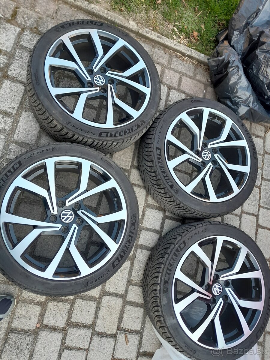 Pneu zimne 225/40 r18 - 4