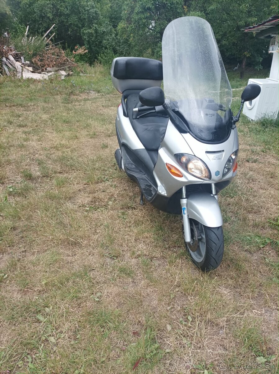 Poaggio X9 125 - 4