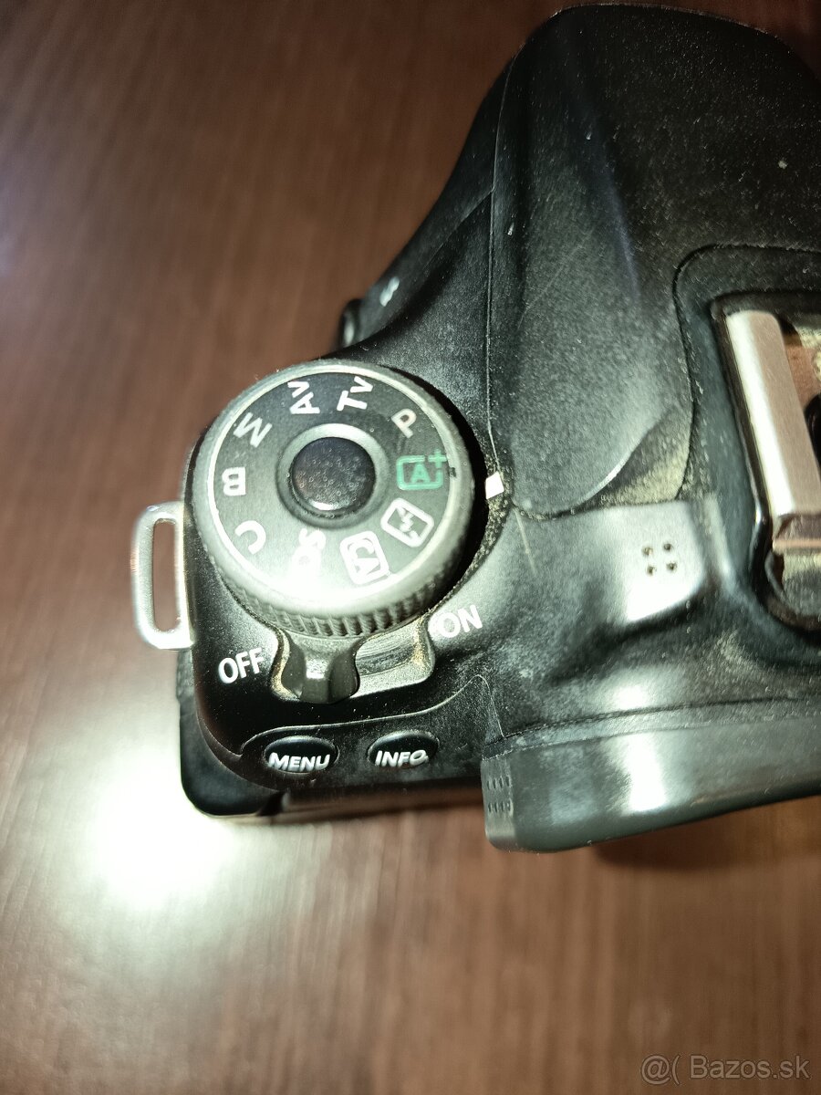 Predám nefunkčný Canon EOS 70D - 4