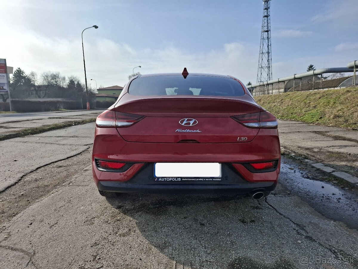i30 Fastback - 4