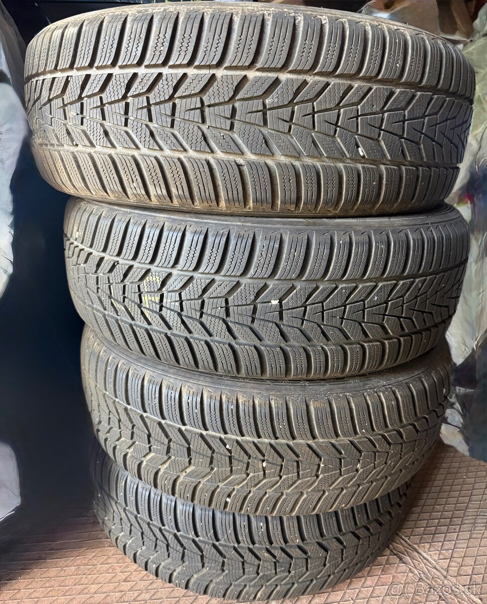 Zimné pneumatiky Hankook 205/55R19 - 4