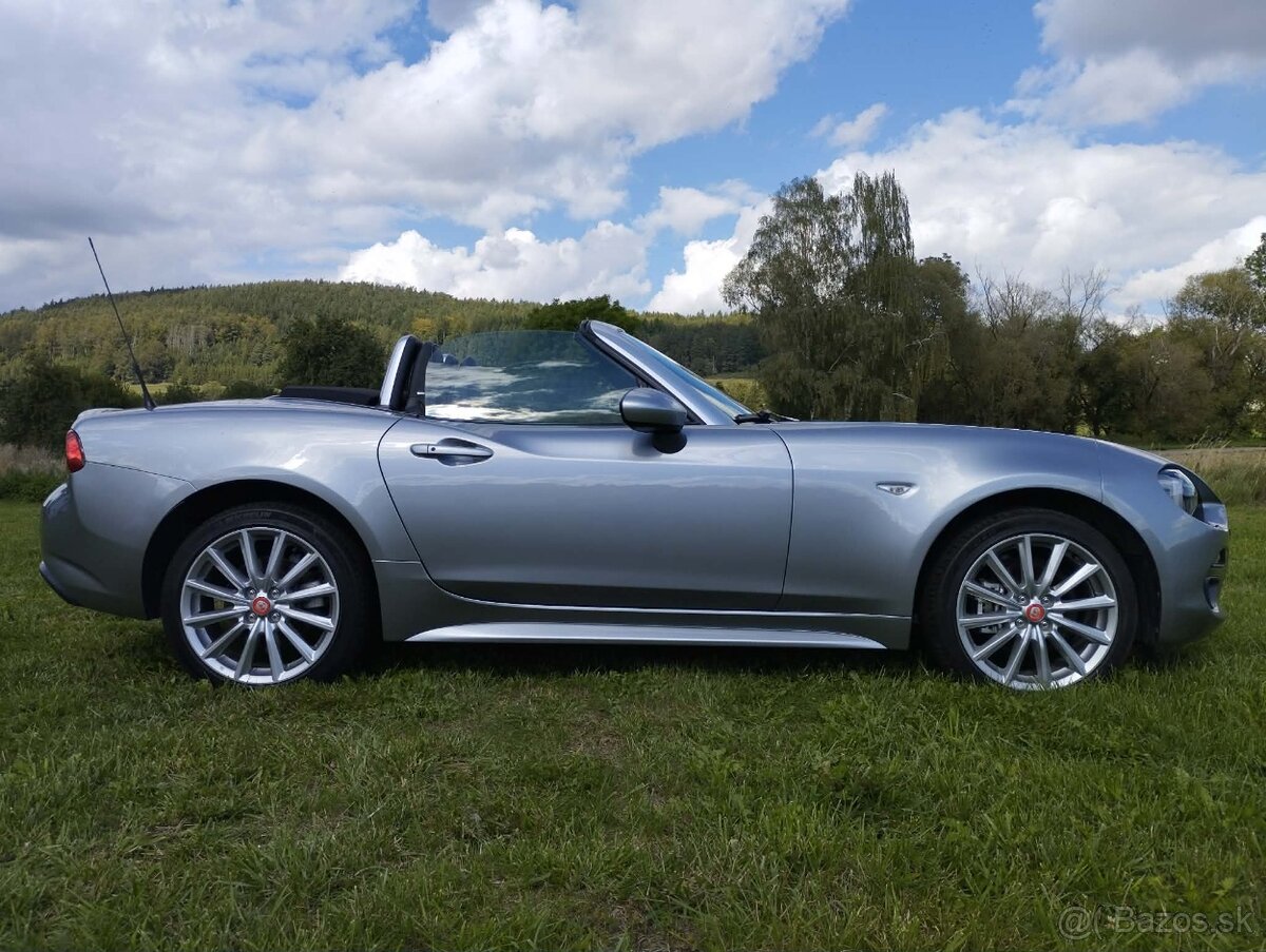 Fiat 124 Spider Kabriolet - 4