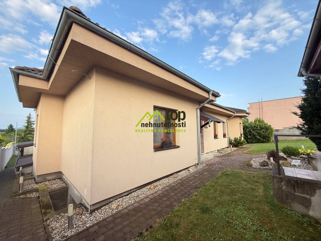 Veľké Zálužie - RD priestranný, zariadený, garáž a pozemok - 4