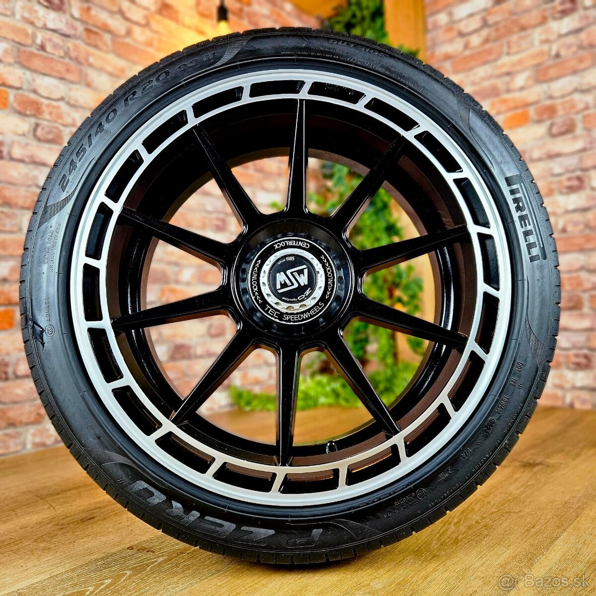 Alu R20 5x108 TEC GT8 Volvo, Peugeot 5008 + 245/40R20 - 4