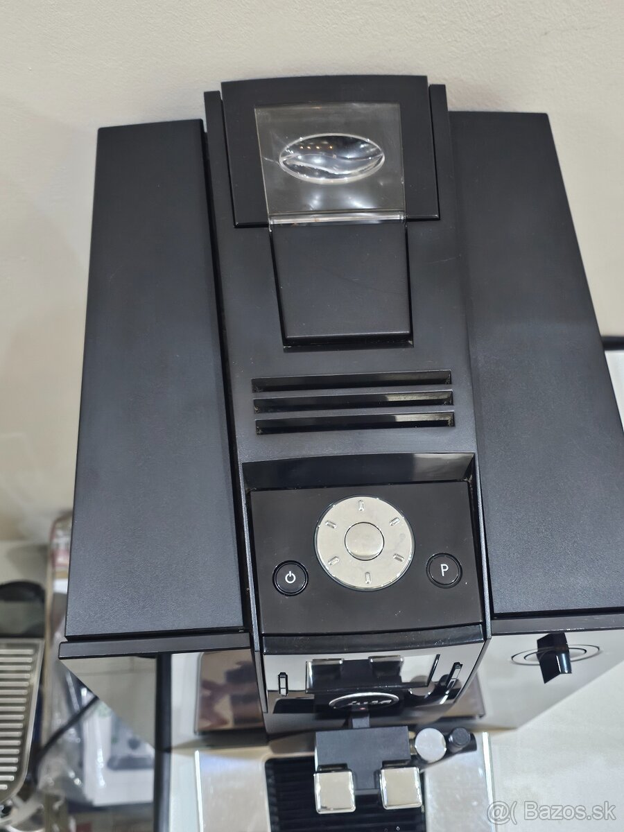 Jura IMPRESSA F8 automatický kávovar - 4
