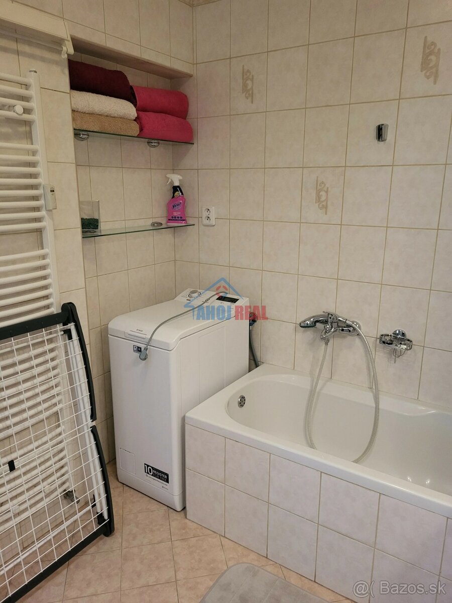 Staré Mesto novostavba pod hradom ZÁMOCKÁ - 4