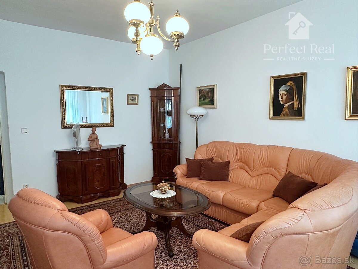 🎄Rodinný dom s podkrovím, záhradou a letným domom - Rača 🎁 - 4