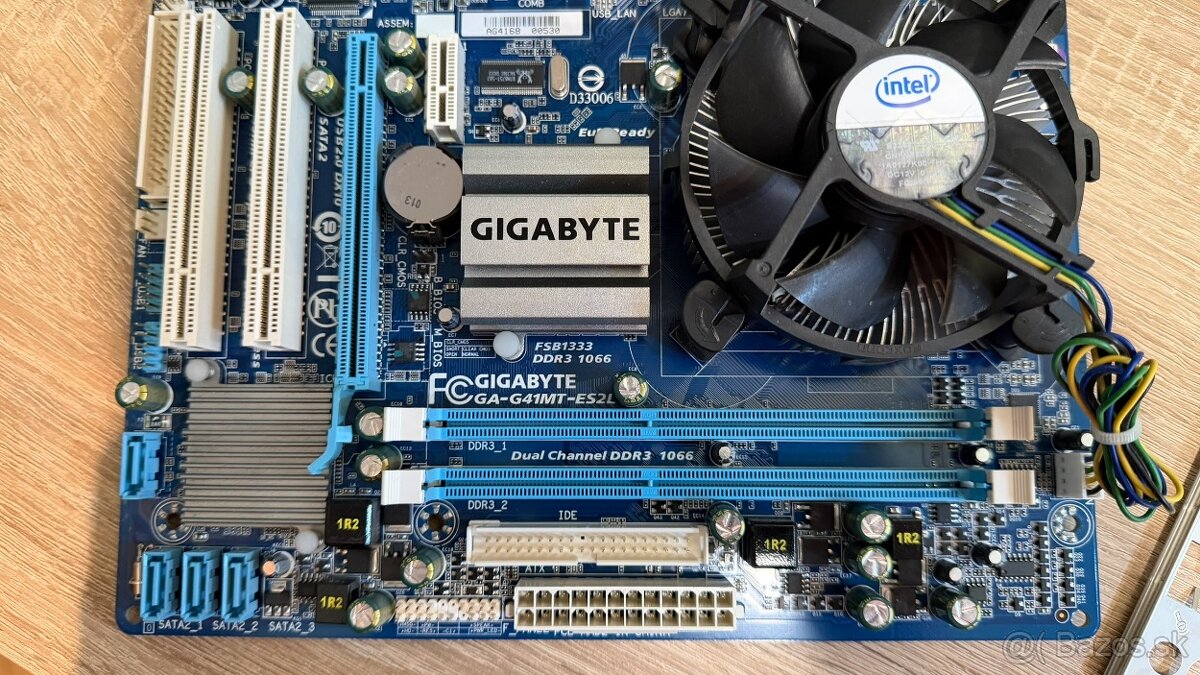 Gigabyte GA-G41MT-ES2L + Pentium Dual Core E5400, socket 775 - 4