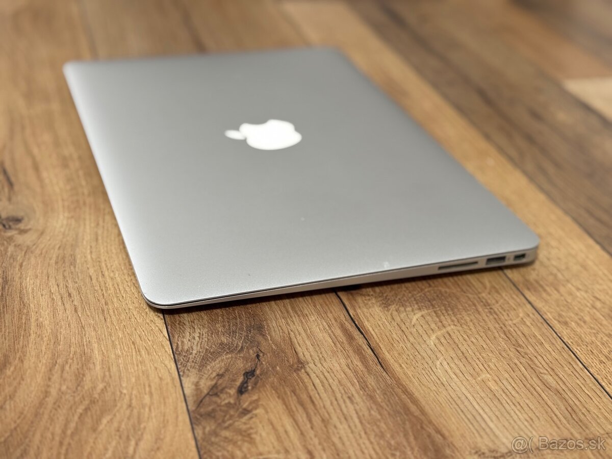 Apple Macbook Air 13" (mid 2011) i7, 4GB, 256GB - 4