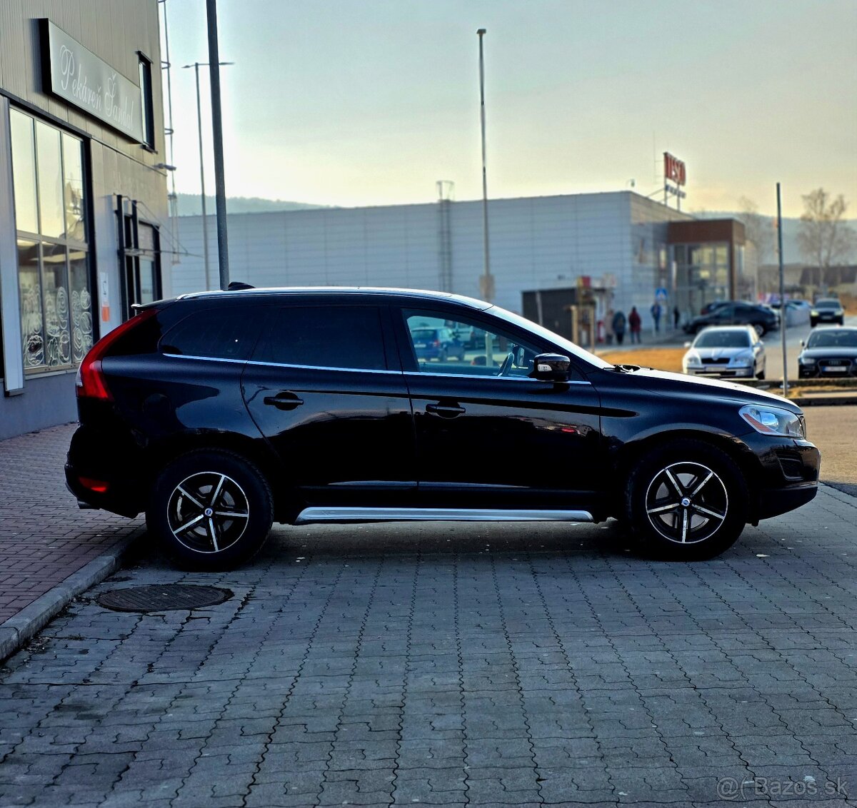 Volvo XC60 D5 (151kW) AWD - 4