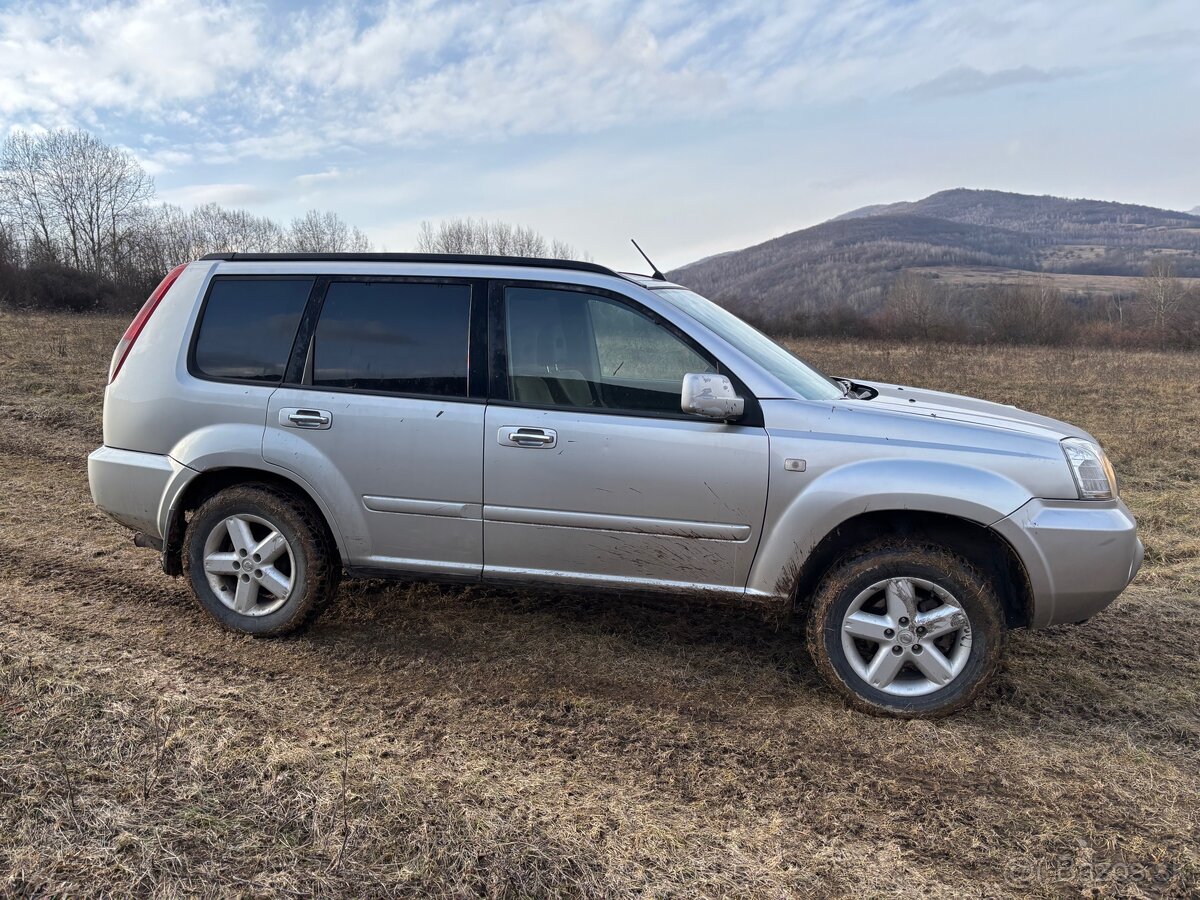 Nissan Xtrail 2.2DCi 100kW 4x4 - 4