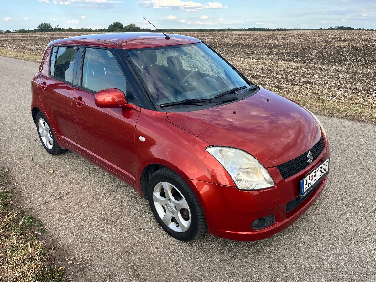 Suzuki swift 1.3i - 4