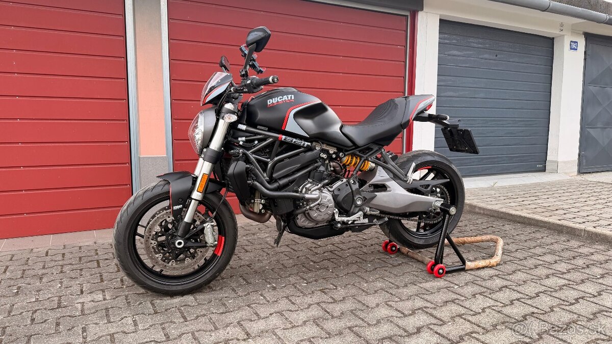 Ducati monster 821- 4000km - 4