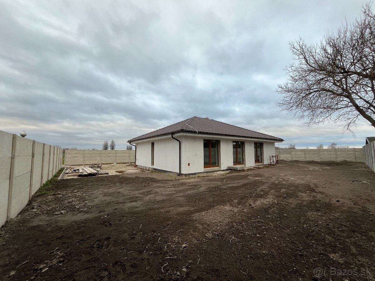 4 izbový rodinný dom, pozemok 942 m2 – 35 min. od centra BA - 4