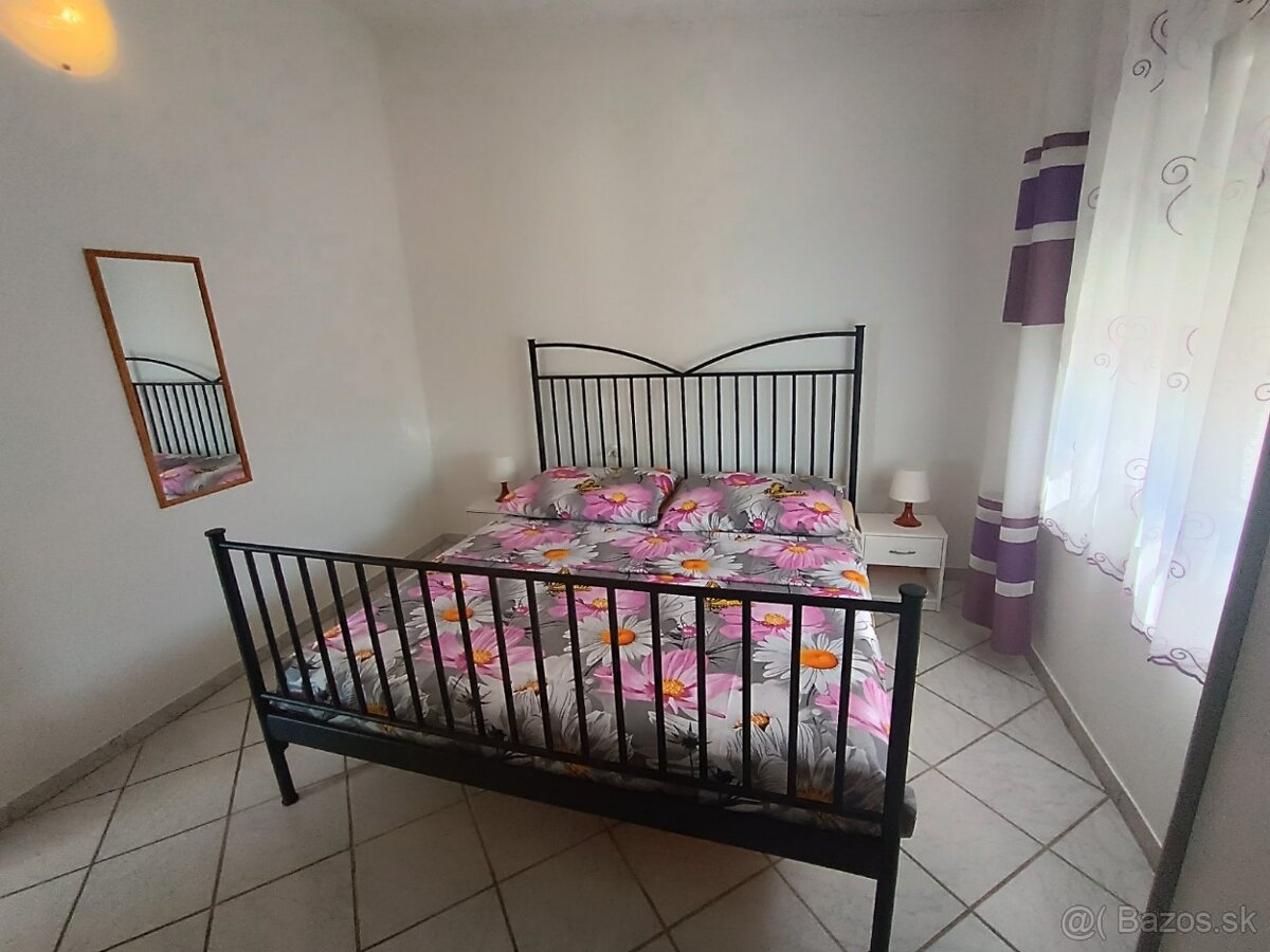 Chorvátsko - ubytovanie priamo pri mori pre 8 -16 osôb - 4