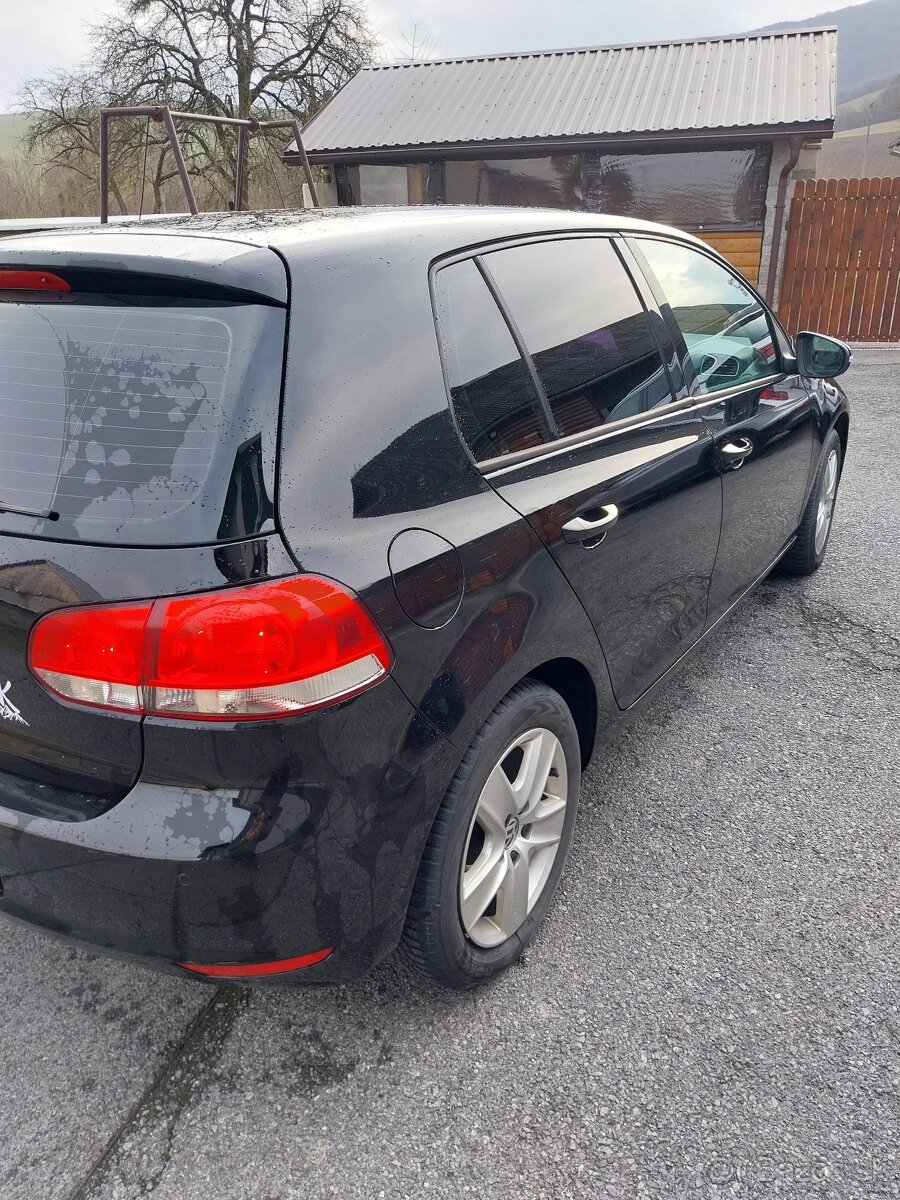 Predám volswagen golf - 4