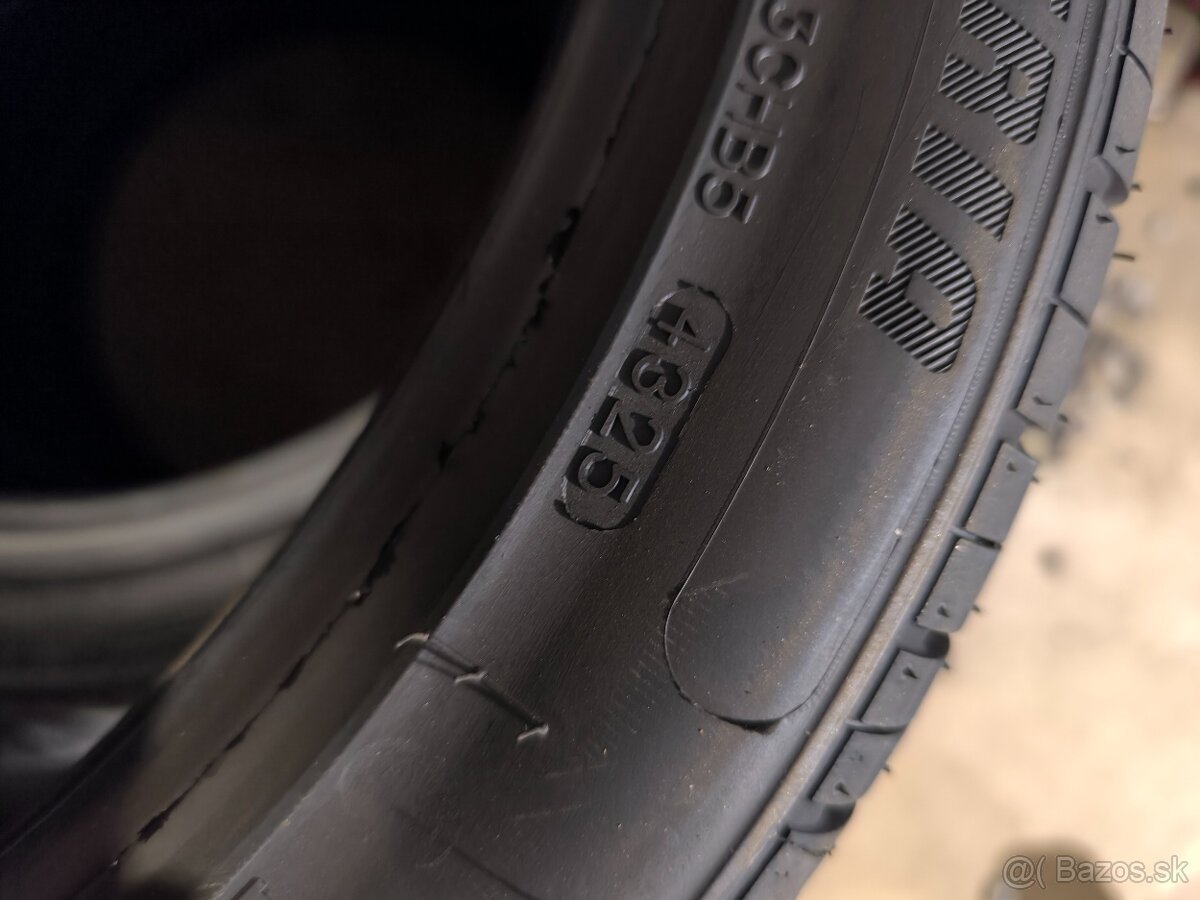 Letné pneumatiky 235/40 R18 - 4