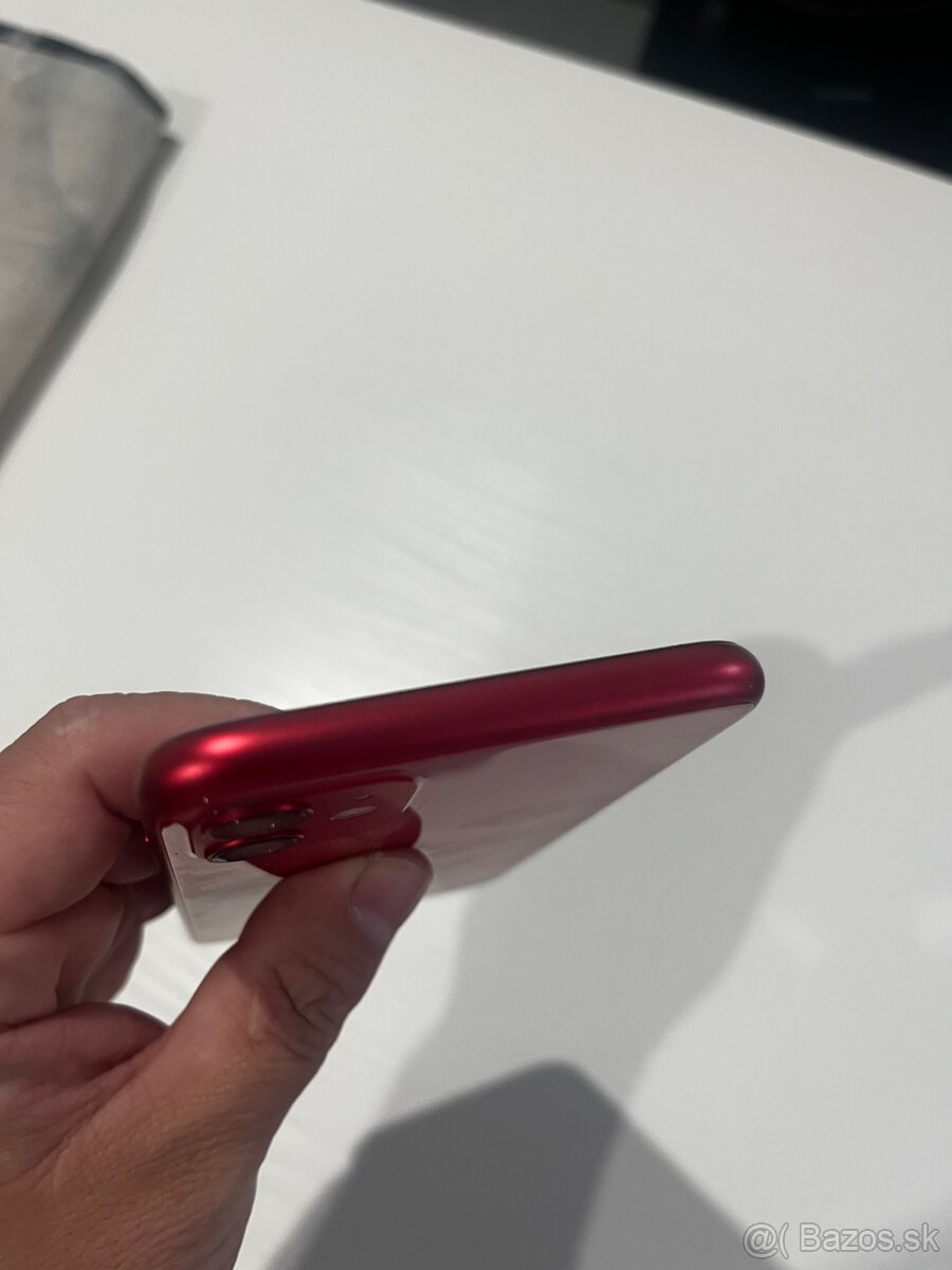 iPhone 11 Red 128gb - 4