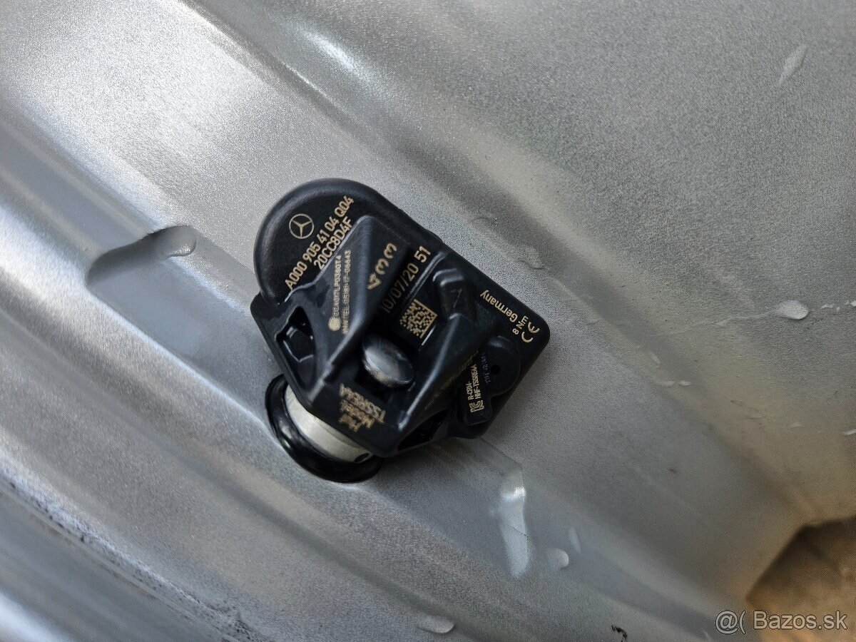 Prakticky nové, originál disky Mercedes - 5x112 r17 - 4