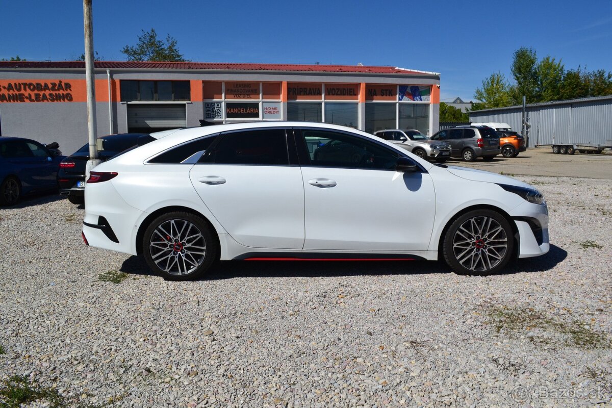 Kia Pro Cee'd 1.6 T-GDi GT-Line A/T - 4