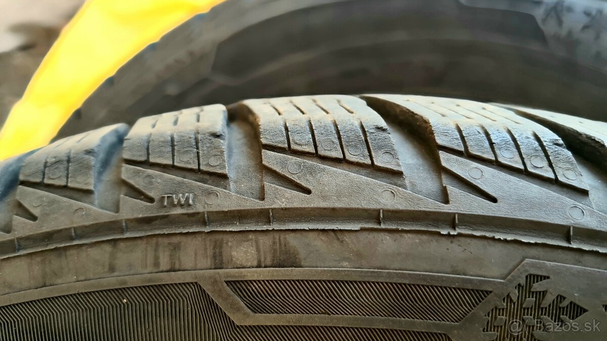 Predam Barum Polaris 5, zimné,185/60 R15 84T,rok výroby 2021 - 4