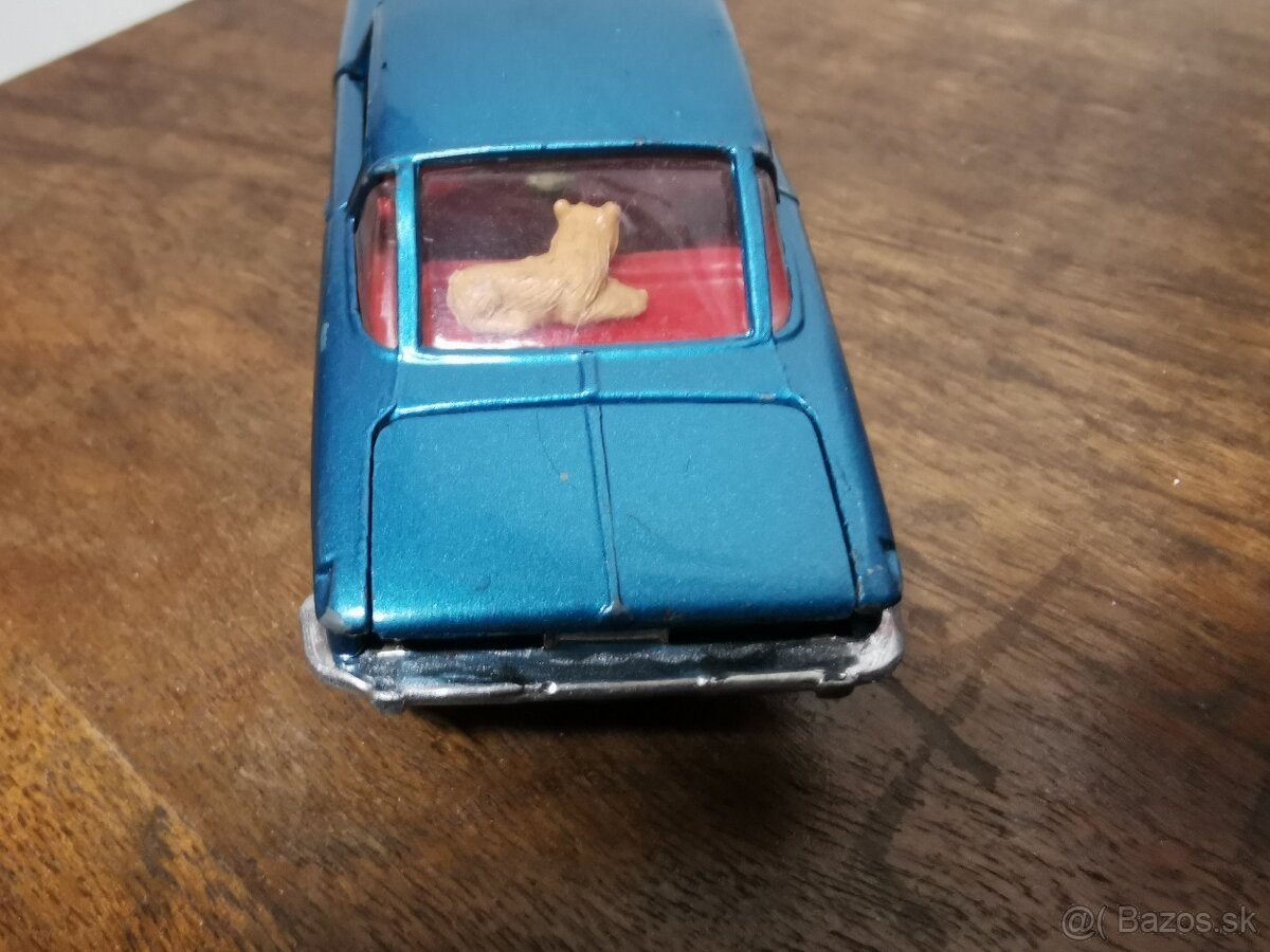 Corgi toys Ghia Chrysler - 4