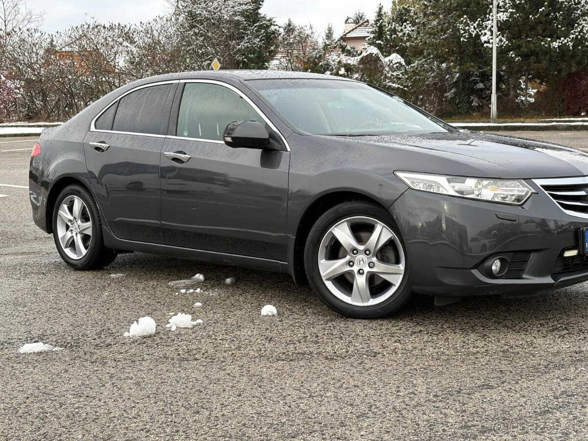 Honda Accord 2.2i-DTEC - 4