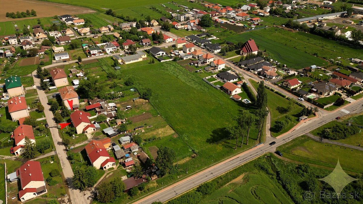 Na predaj ZREKONŠTRUOVANÝ 2-izbový byt s dvorom a GARÁŽOU v - 4
