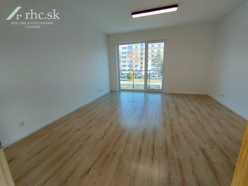 PRENÁJOM KANCELÁRIE, OBCHODNÉ A SKLADOVÉ PRIESTORY S PRIVÁTN - 4