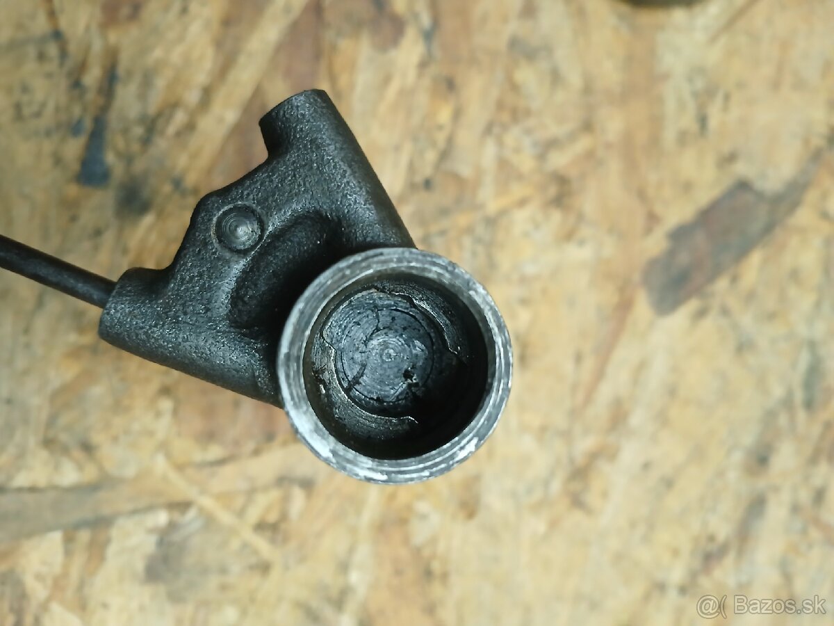 Hriadeľ radenia s unášačom - ČZ 125/175-476,477,487,488 - 4