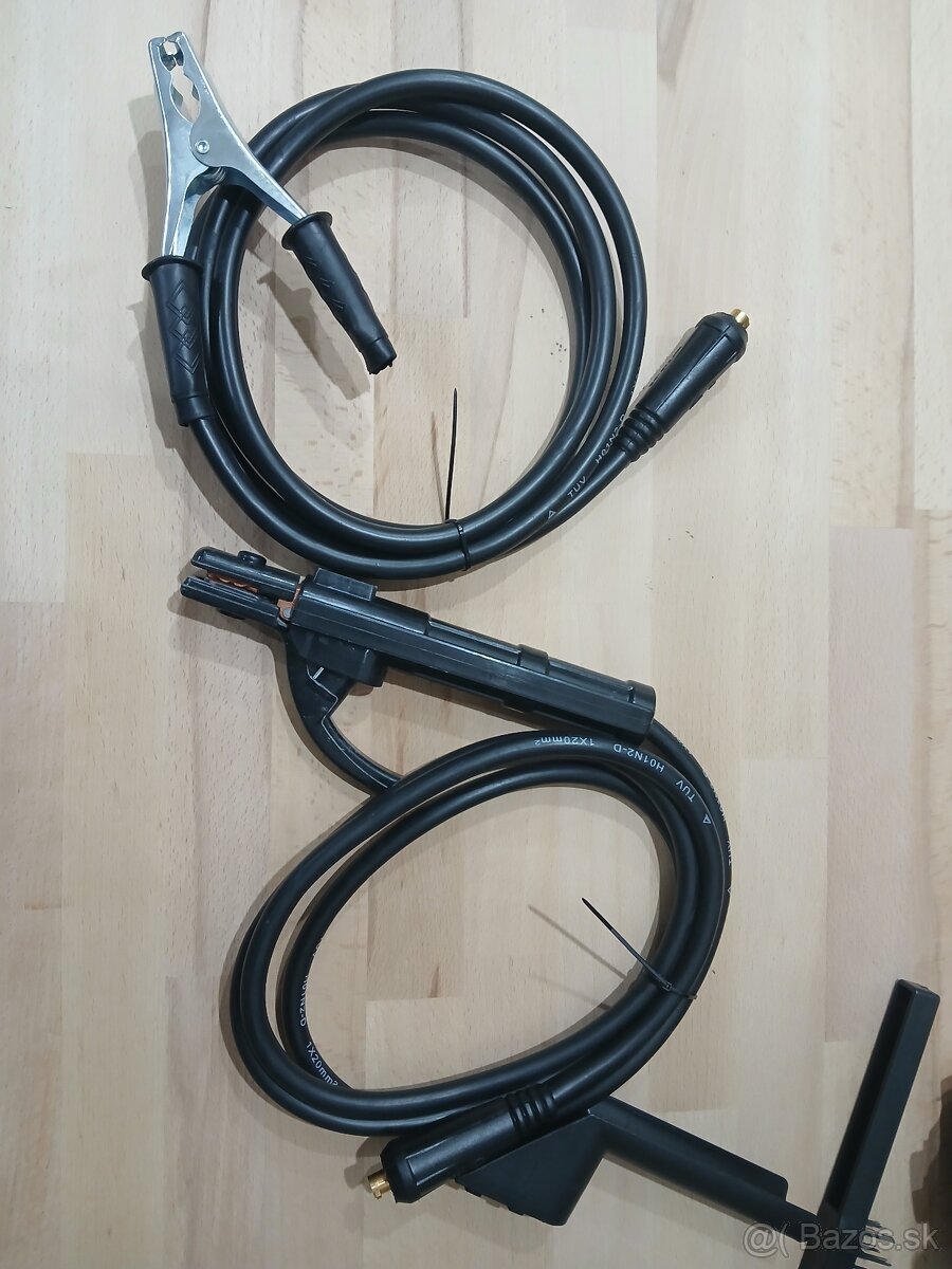 Invertorová zváračka 300A - 4