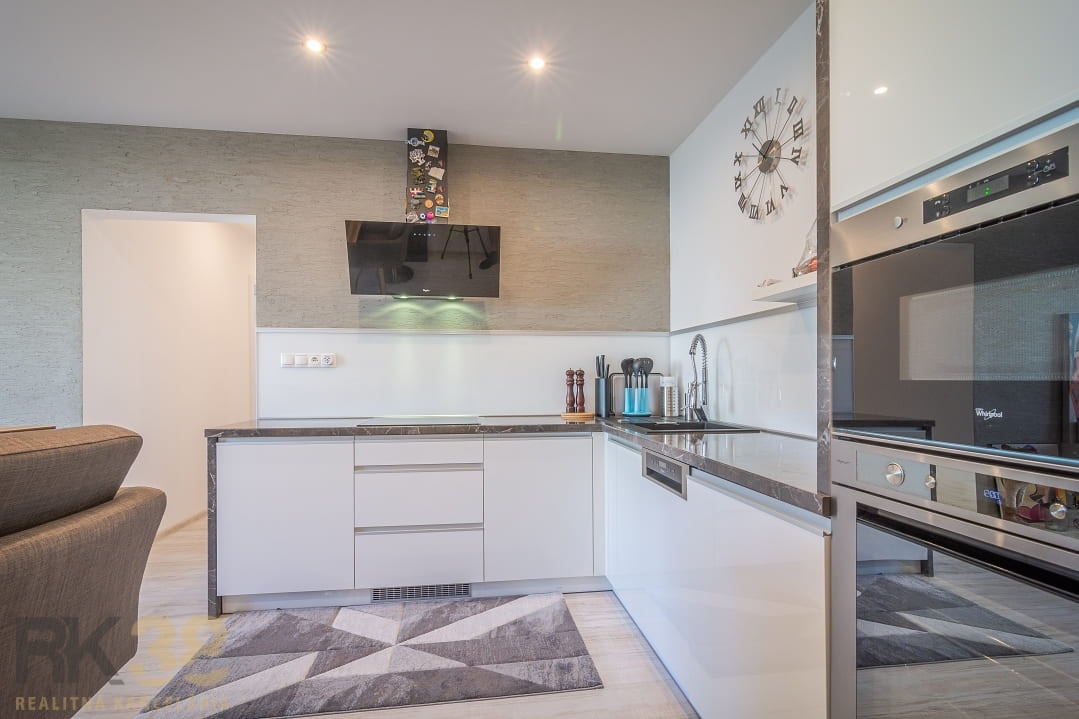 Štýlový 2-izbový byt po rekonštrukcii vo Svite - 4