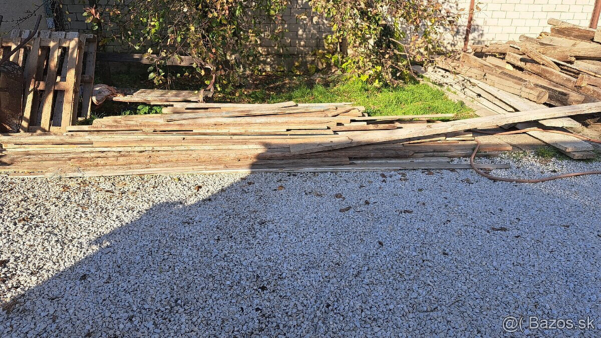 DOSKY HRANOLY A INÉ NA STAVBU-AJ AKO PALIVOVÉ DREVO - 4
