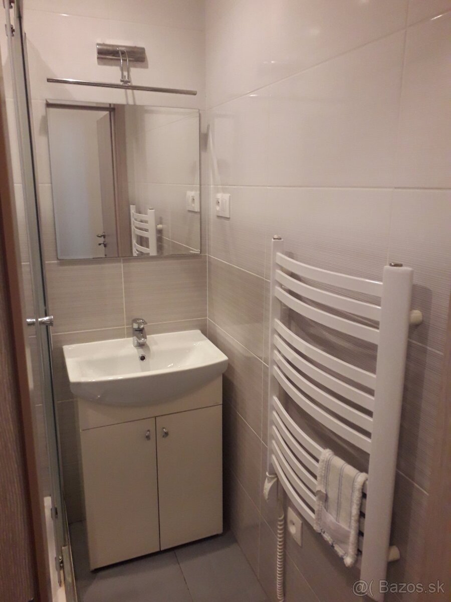 Na prenajom 1-izbový byt v Rači - 4