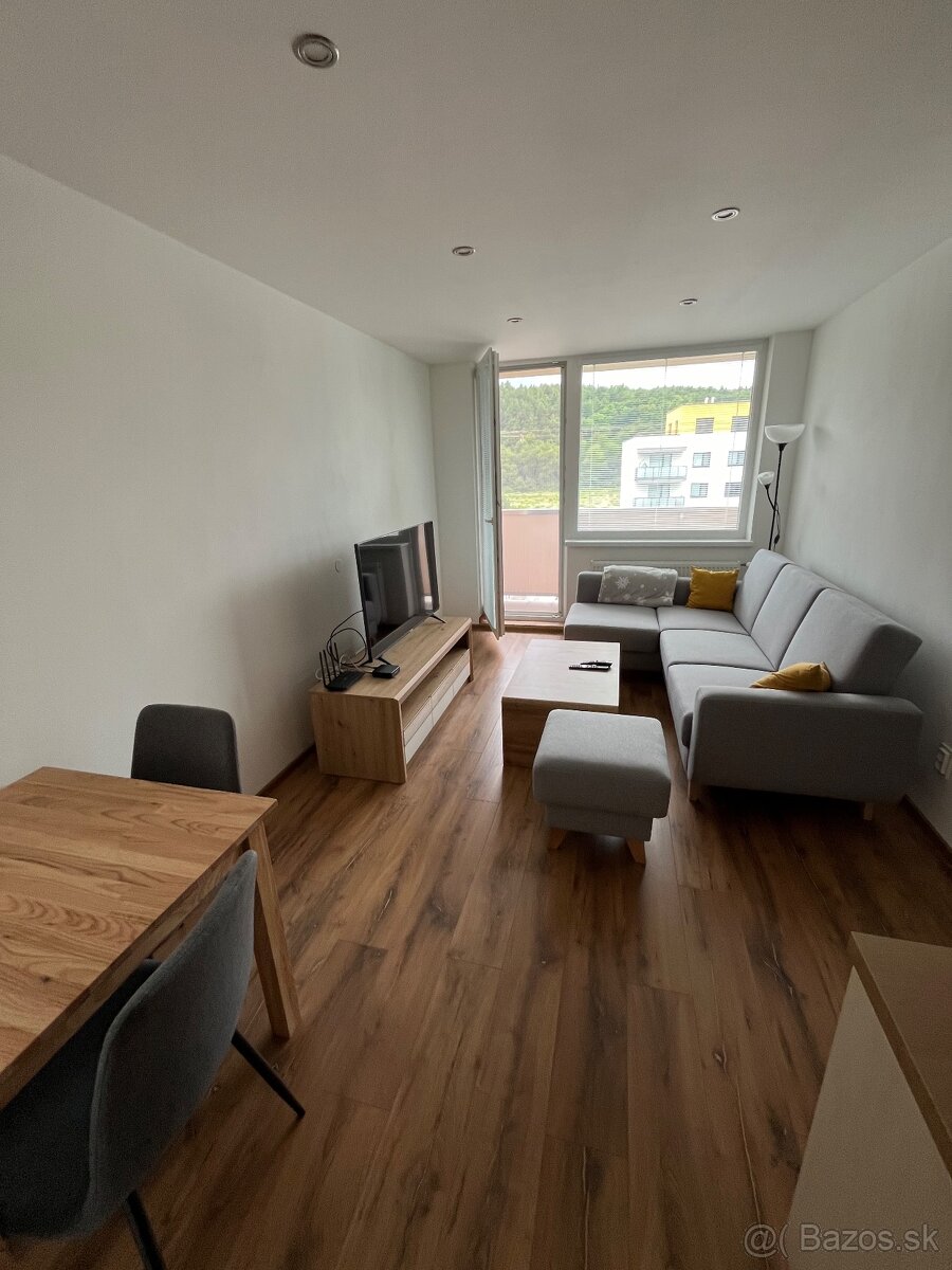 Prenájom 1,5-izbového bytu - 4