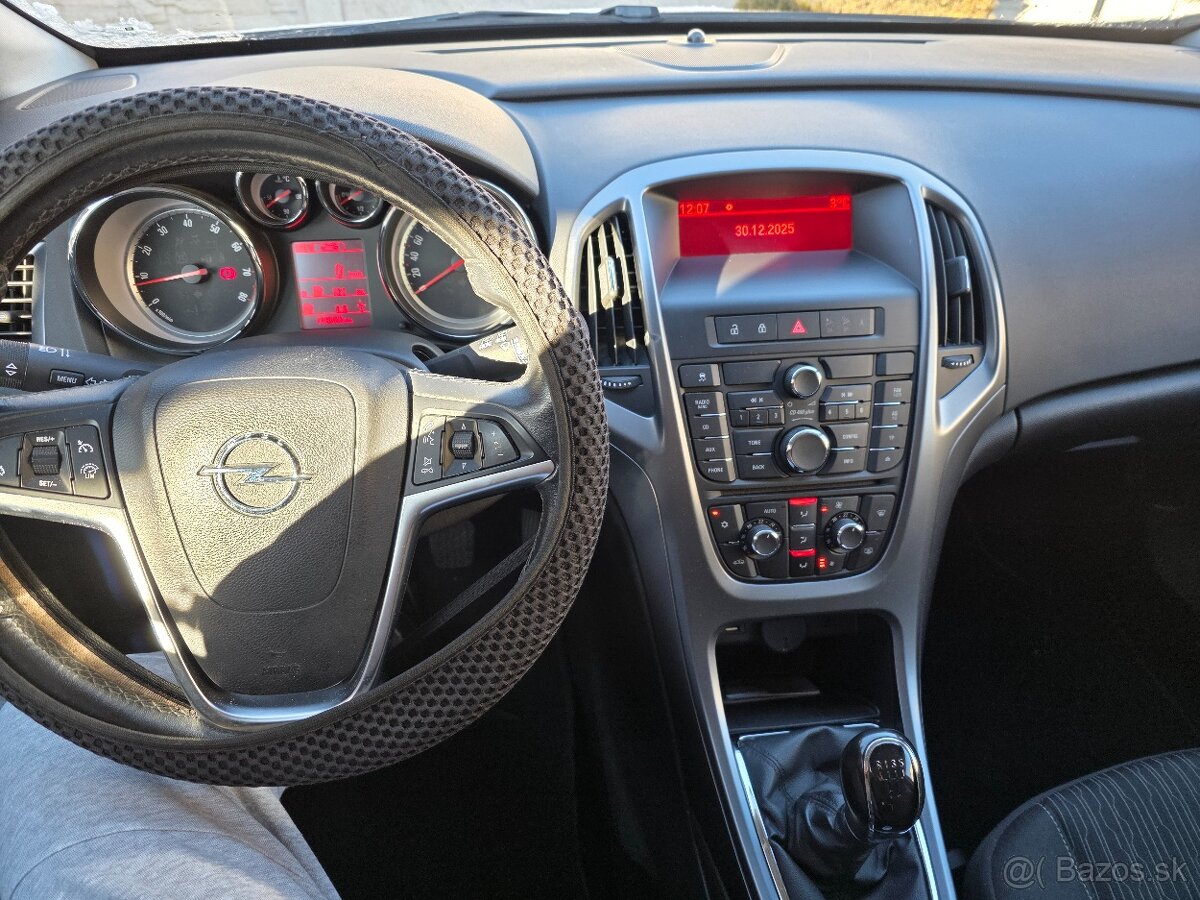 Predám opel astra 1.4 benzín - 4