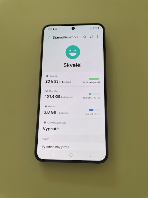 Perfektný Samsung Galaxy S24 - 4